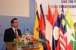 Description: E:\Tin tuc - dgmv.gov.vn\Van phong - DGMV\22122011 Hoi nghi ASOMM 11 qua anh\Pho Chu tich UBND TP HN Vu Hong Khanh.jpg
